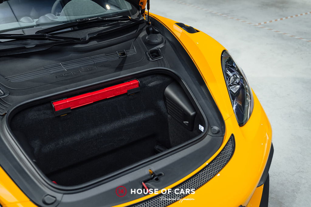 Porsche 718 Cayman GT4 RS