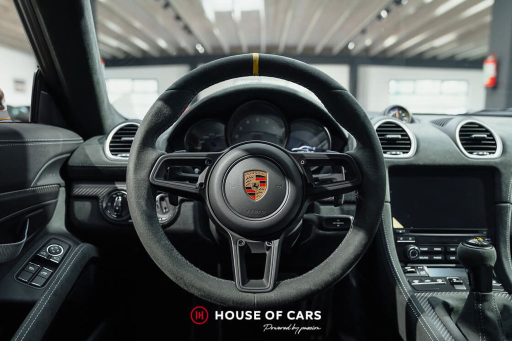 Porsche 718 Cayman GT4 RS