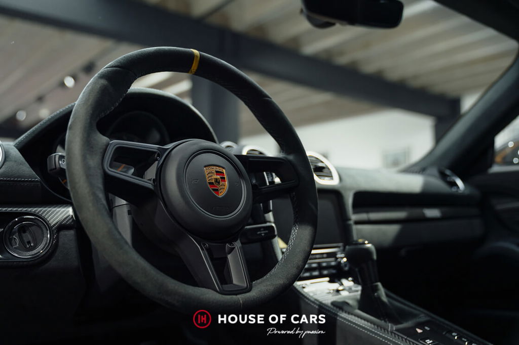 Porsche 718 Cayman GT4 RS