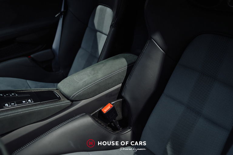 Porsche 718 Cayman GT4 RS