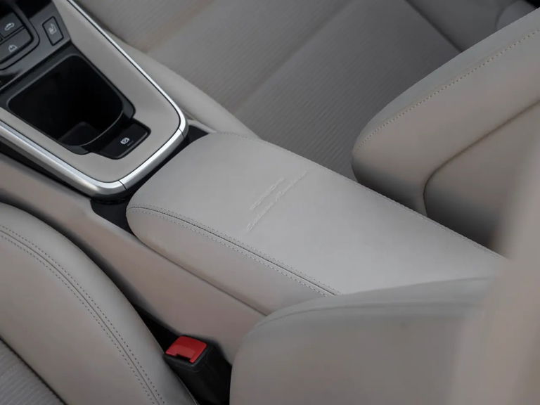 Porsche 992 Carrera 4