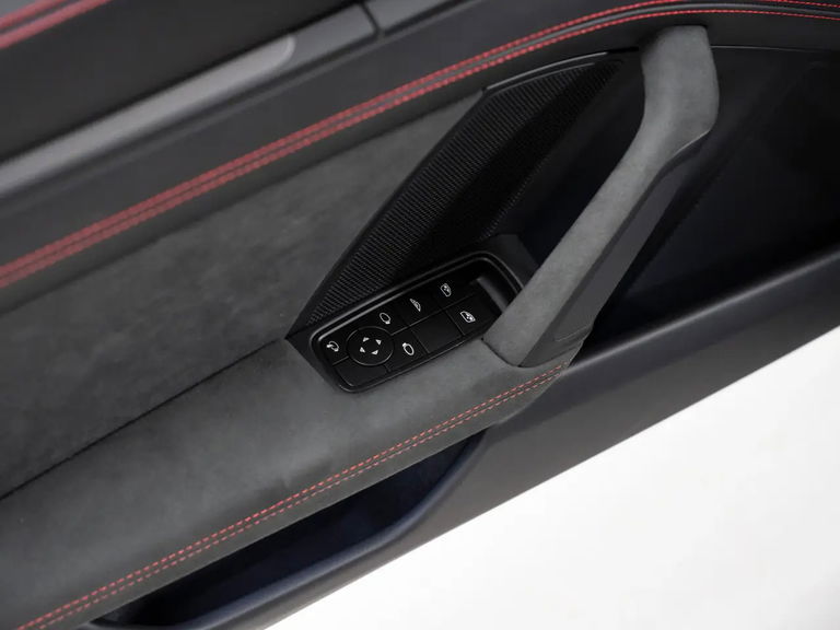 Porsche 992 Carrera GTS