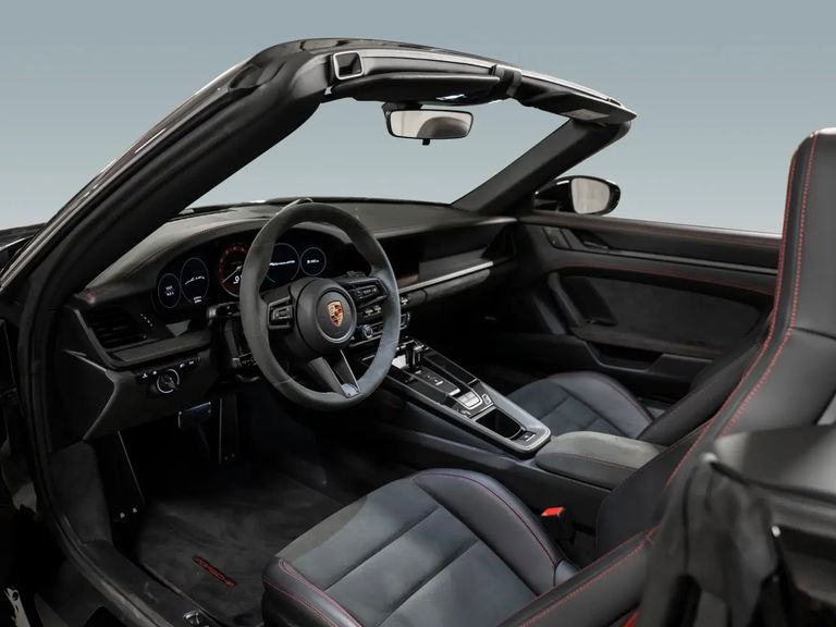 Porsche 992 Carrera GTS