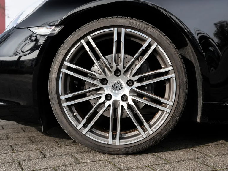 Porsche 991 Carrera Black Edition