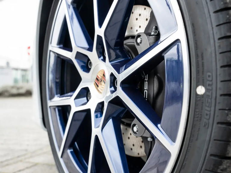 Porsche 992.2 Carrera T