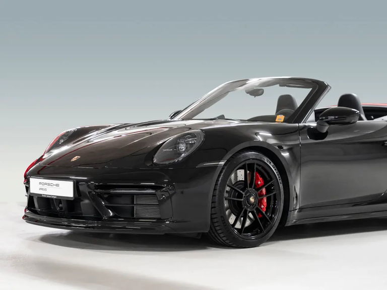 Porsche 992 Carrera GTS