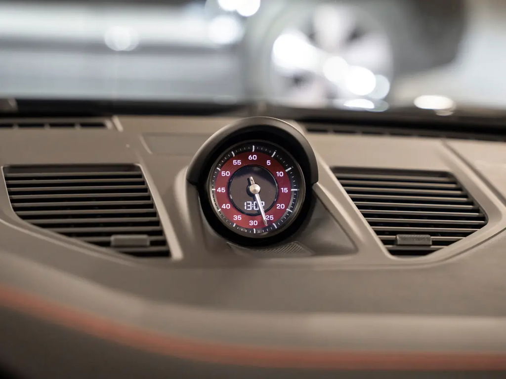 Porsche 992 Carrera GTS