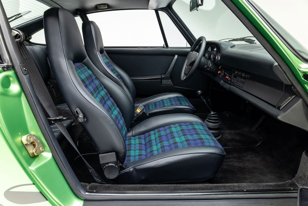 Porsche 911 Carrera 2,7