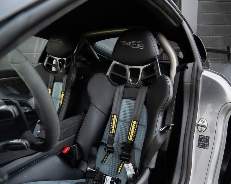 Porsche 718 Cayman GT4 RS