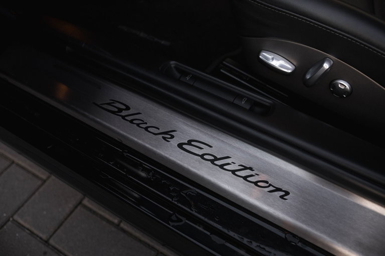 Porsche 997.2 Carrera Black Edition