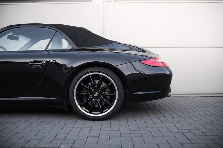 Porsche 997.2 Carrera Black Edition