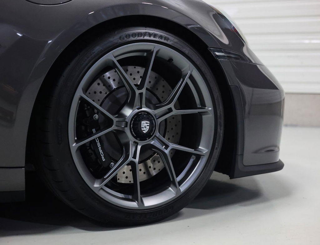 Porsche 992 GT3 Touring