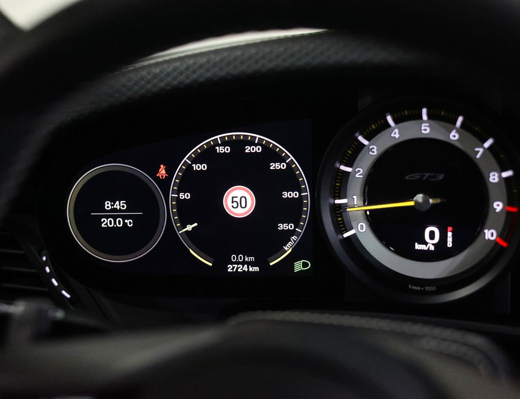 Porsche 992 GT3 Touring