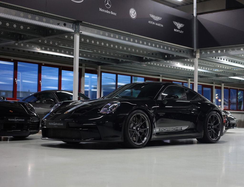 Porsche 992 GT3 Touring
