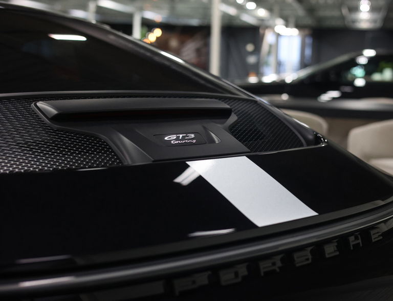 Porsche 992 GT3 Touring