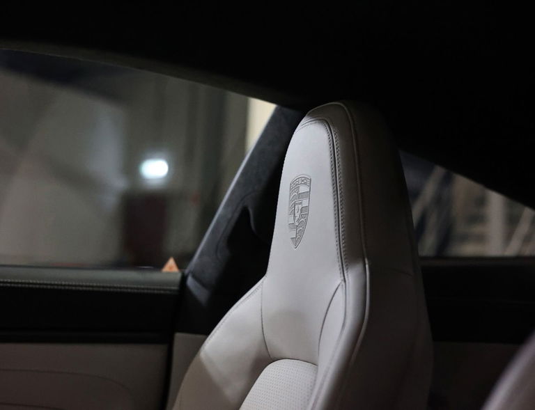 Porsche 992 GT3 Touring