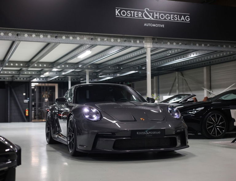 Porsche 992 GT3 Touring