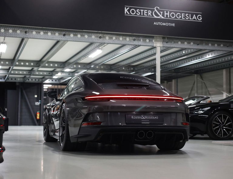 Porsche 992 GT3 Touring