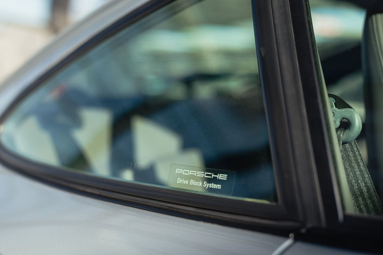 Porsche 993 Carrera 4S