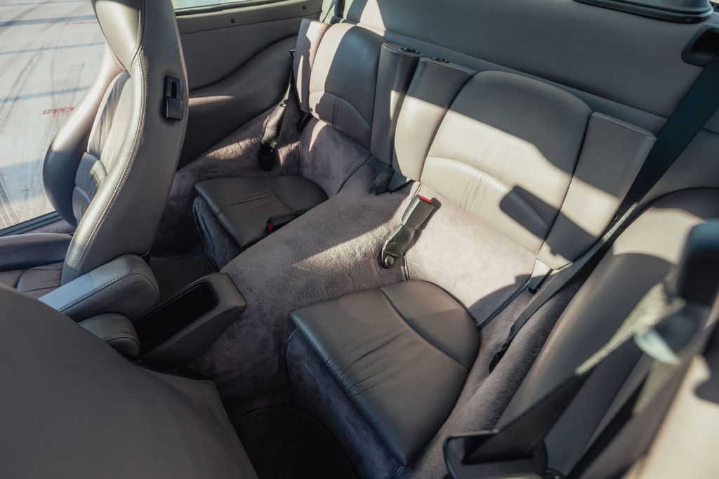 Porsche 993 Carrera 4S