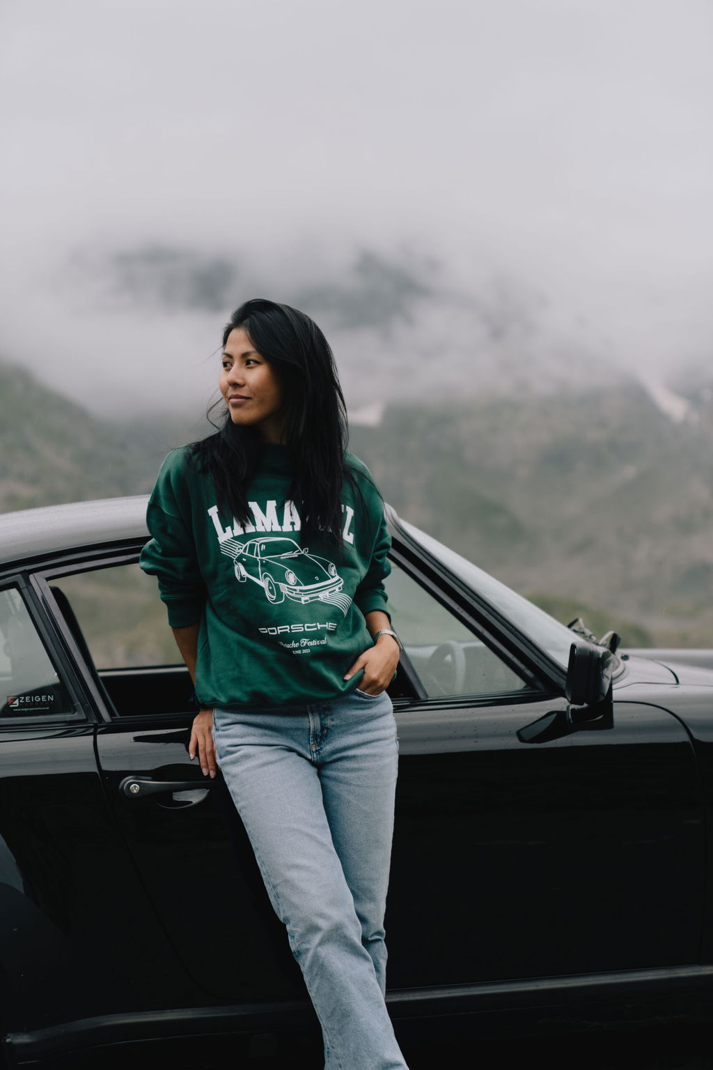 Livia alias WithLiv – How posters and Excel-spreadsheets led to Porsche