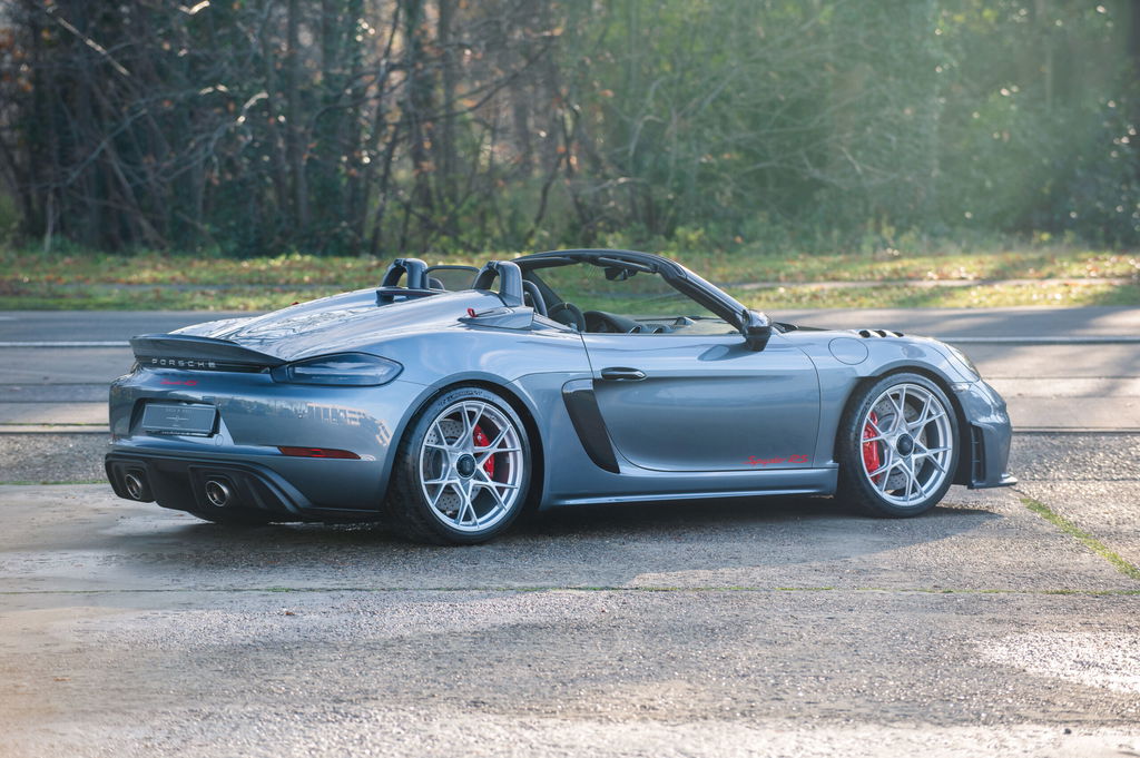 Porsche 718 Spyder RS