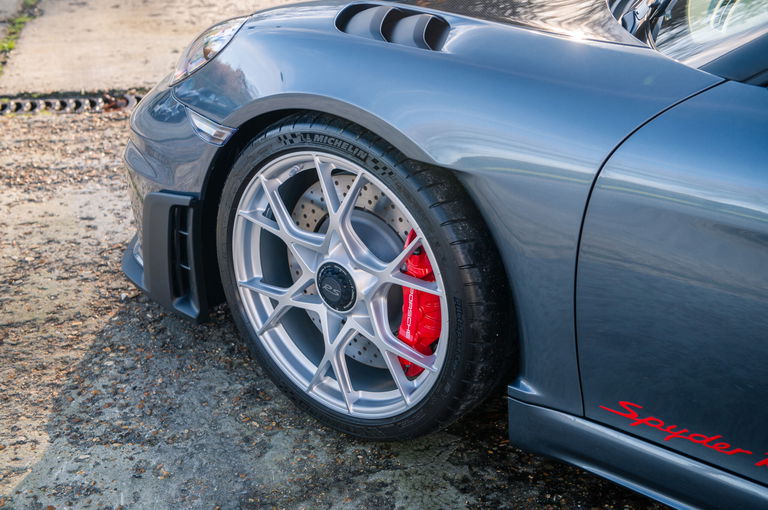 Porsche 718 Spyder RS