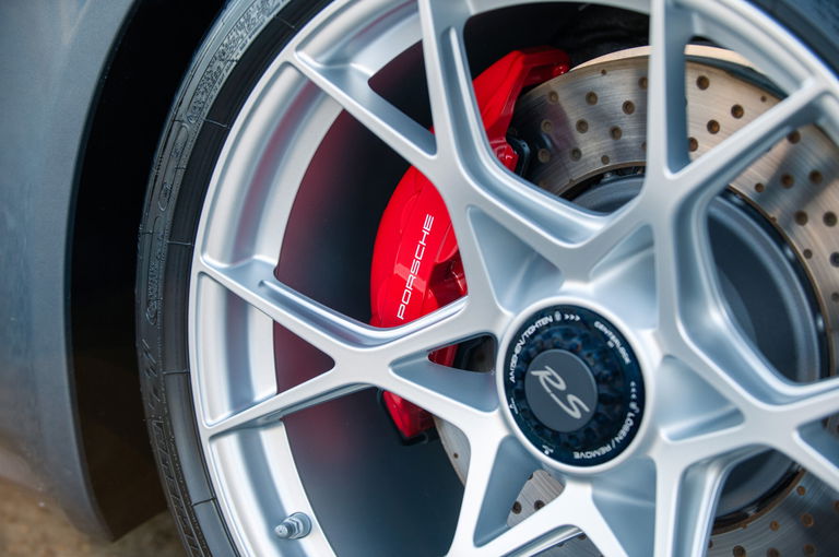 Porsche 718 Spyder RS