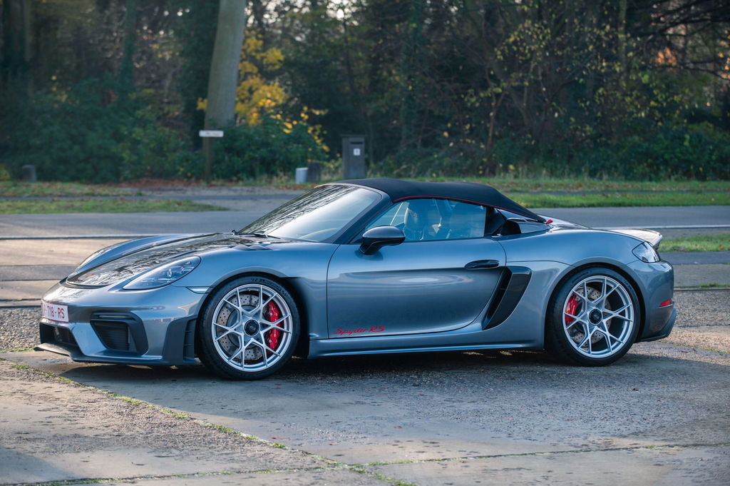 Porsche 718 Spyder RS