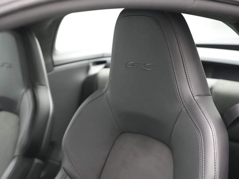 Porsche 992 Targa 4 GTS