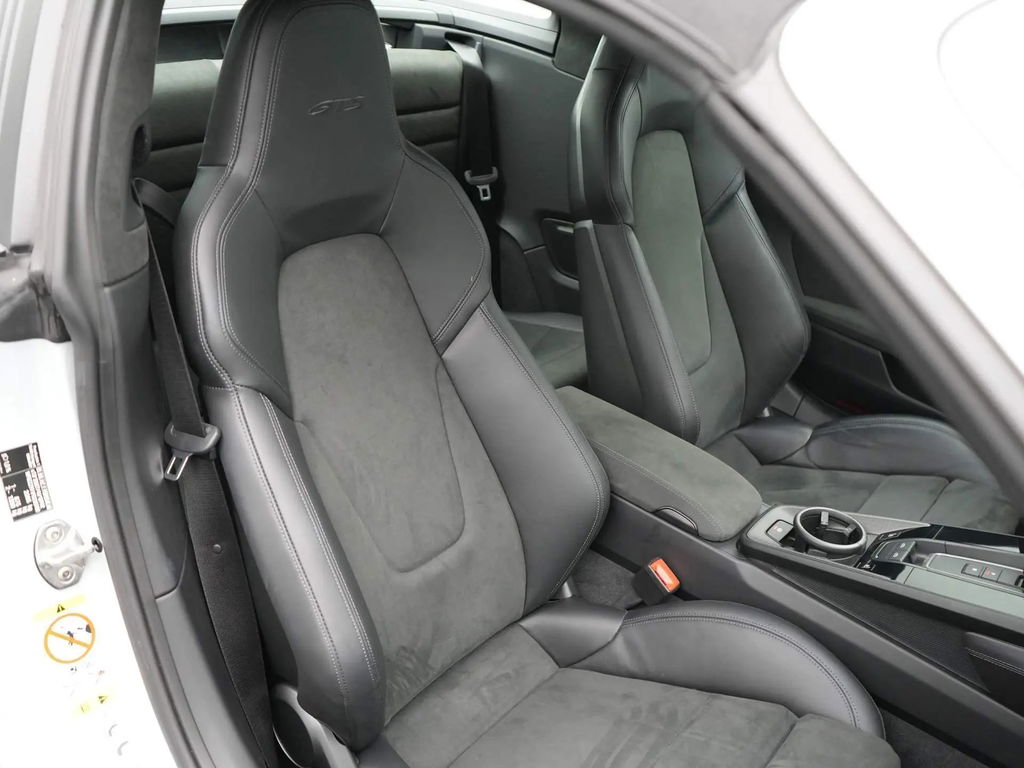 Porsche 992 Targa 4 GTS