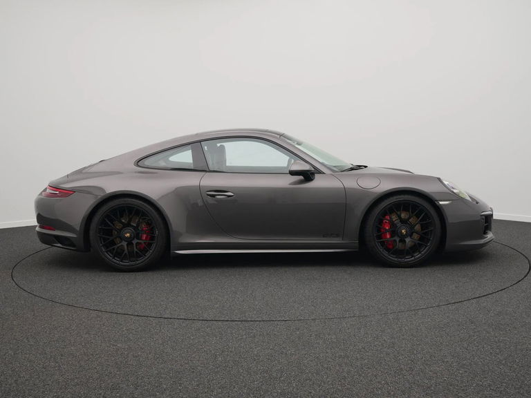 Porsche 991.2 Carrera GTS