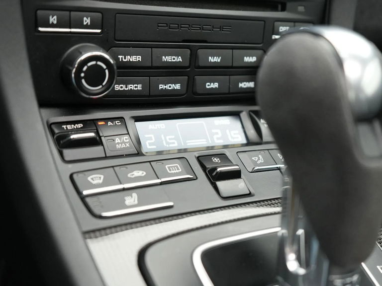 Porsche 991.2 Carrera GTS