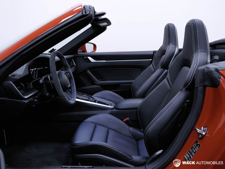 Porsche 992 Carrera 4S