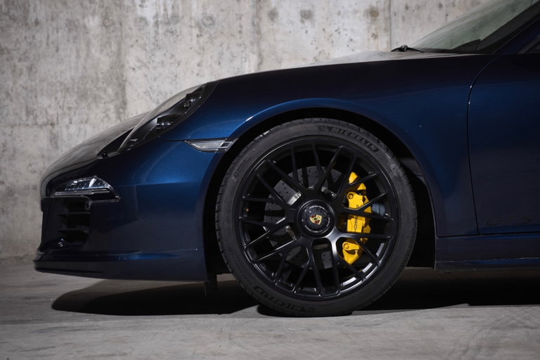 Porsche 991 Carrera GTS