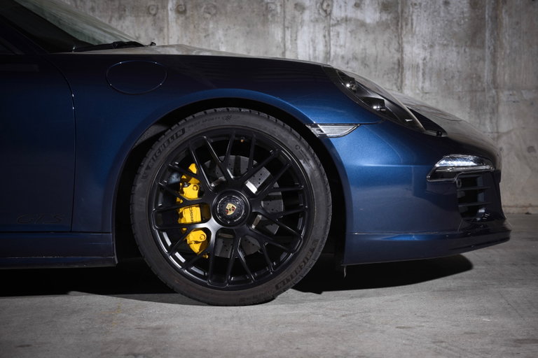 Porsche 991 Carrera GTS