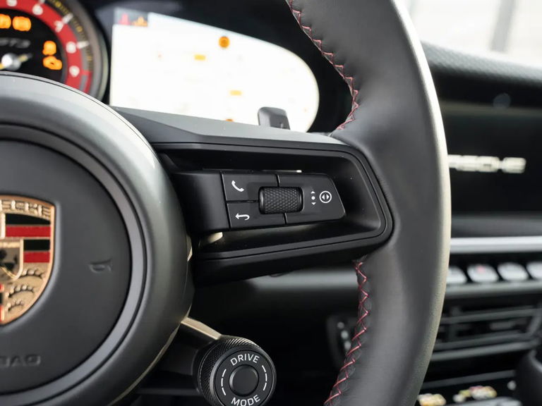 Porsche 992 GT3 Touring