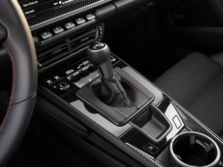 Porsche 992 GT3 Touring