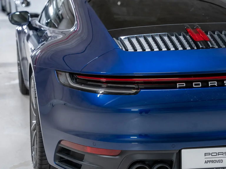 Porsche 992 Carrera
