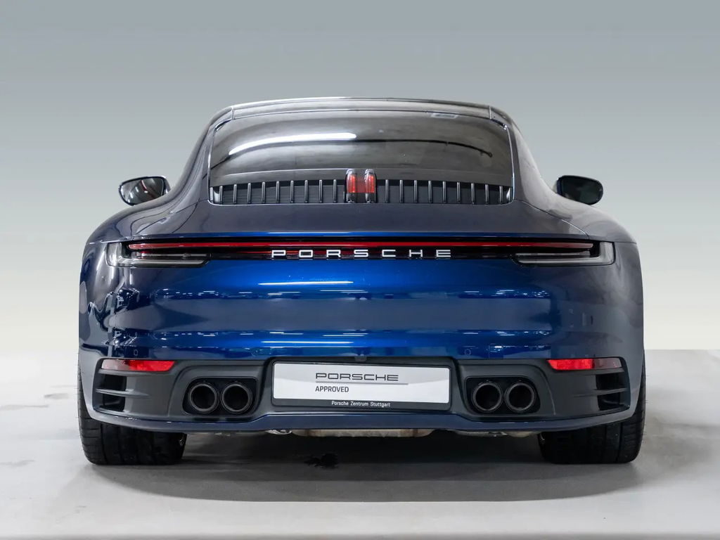Porsche 992 Carrera