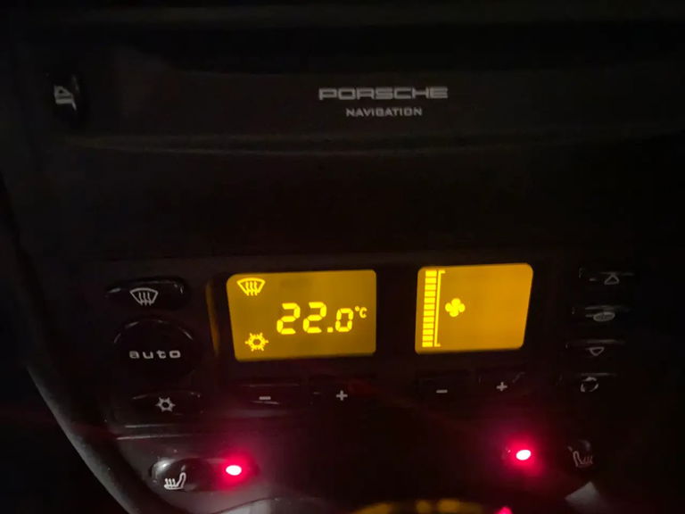 Porsche 996 Carrera 4