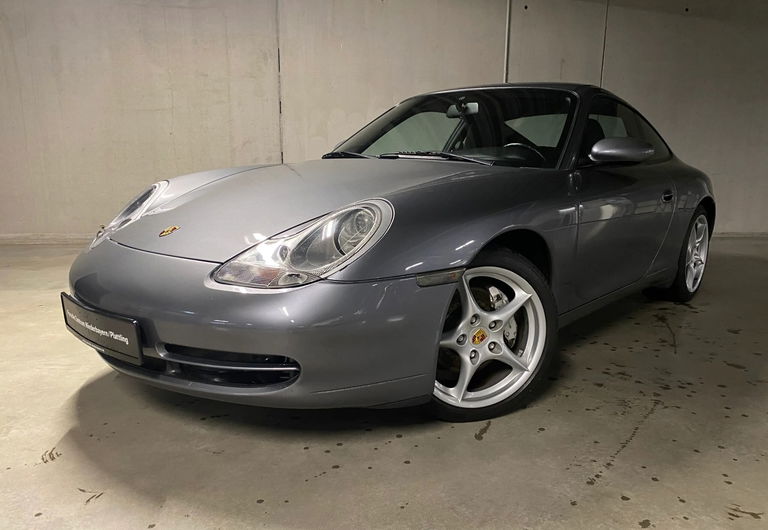 Porsche 996 Carrera 4