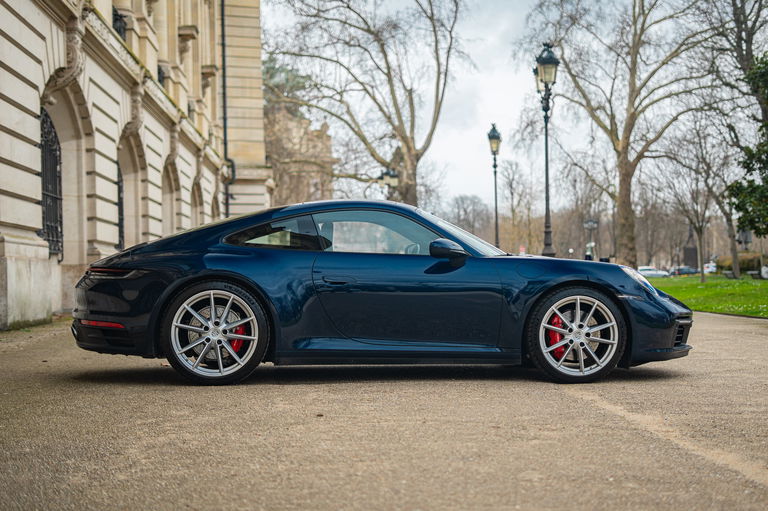 Porsche 992 Carrera 4S