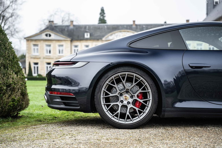 Porsche 992 Carrera 4S