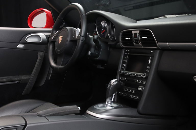 Porsche 997.2 Carrera GTS