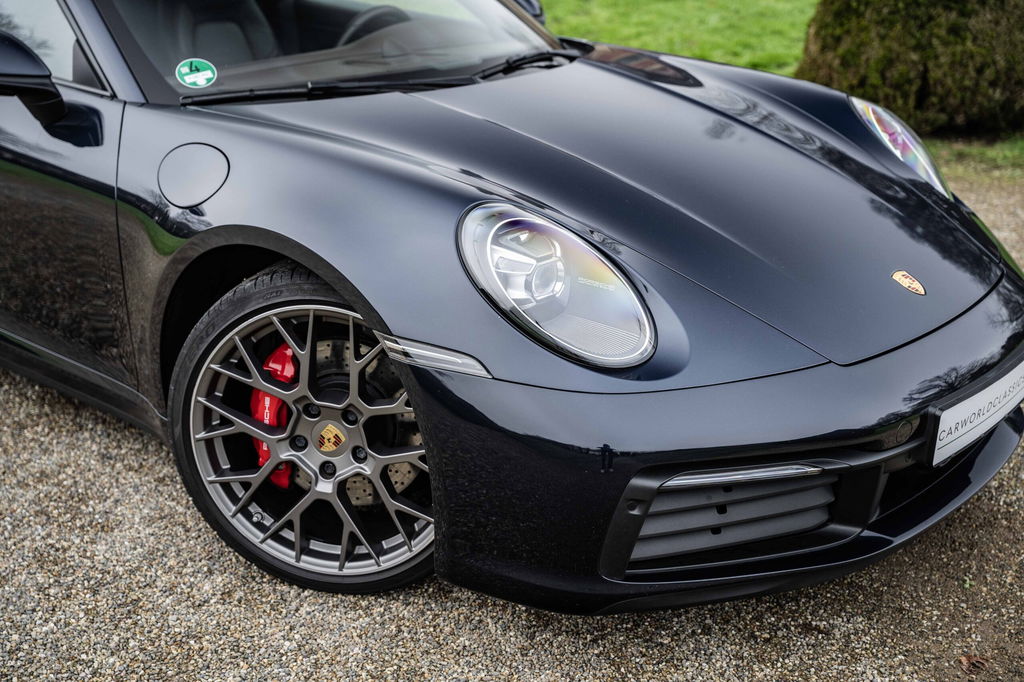 Porsche 992 Carrera 4S