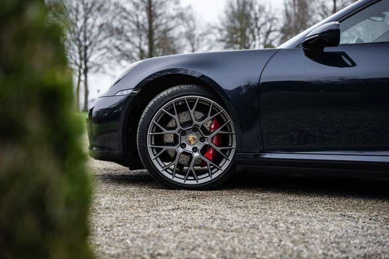 Porsche 992 Carrera 4S