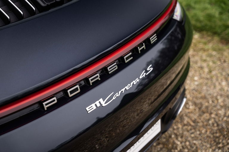 Porsche 992 Carrera 4S