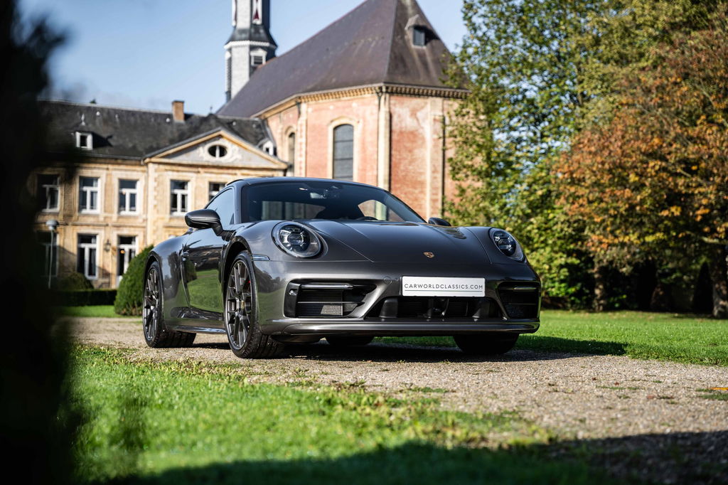 Porsche 992 Carrera 4S