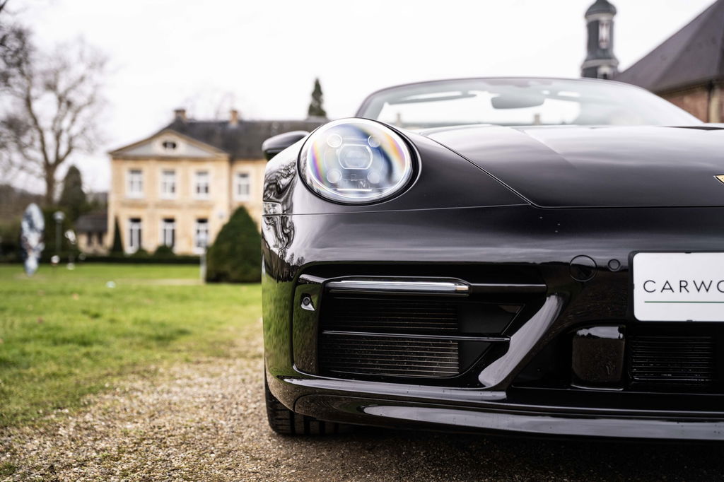 Porsche 992 Carrera 4S